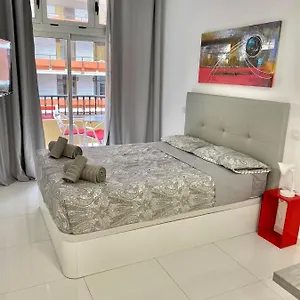 Apartamento Modern Loft With Terrace In Pedestrian Street Next To Las Canteras, Las Palmas de Gran Canaria